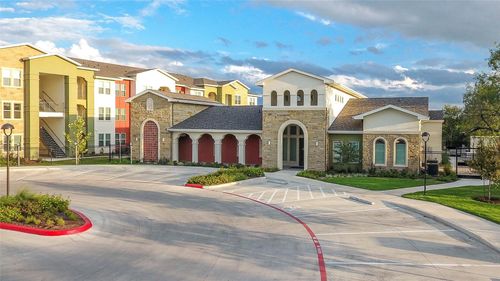 10148 Culebra Rd, San Antonio, TX, 78251-3960 | Card Image