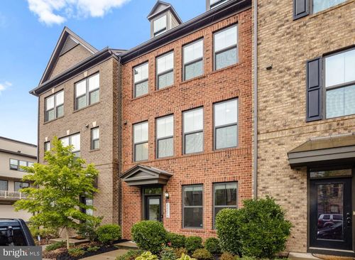 22275 Sims Ter, ASHBURN, VA, 20148-7570 | Card Image