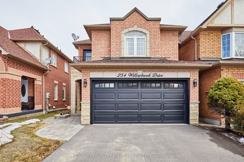 254 Willowbrook Drive, Whitby, ON, L1R2Z1 | Card Image