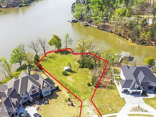 Saranita Ln, Charlotte, NC 28278