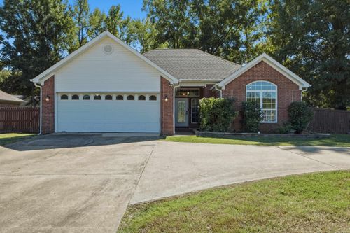 27 Magness Creek Dr, Cabot, AR, 72023-8773 | Card Image