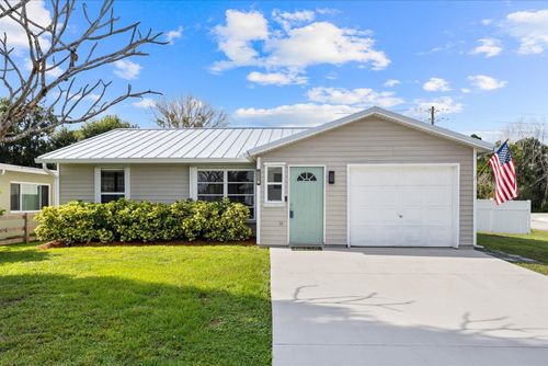 2920 Se Cypress St, Stuart, FL, 34997-7814 | Card Image