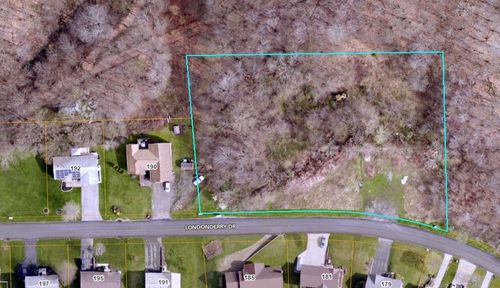 77 Londonderry Dr, New Brighton, PA, 15066 | Card Image