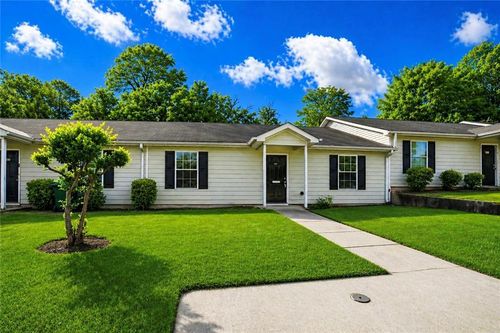 592 Elles Way, Griffin, GA, 30223-3576 | Card Image