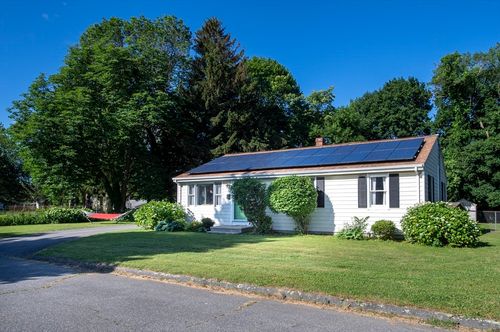 6 Almy St, Fairhaven, MA, 02719-4104 | Card Image