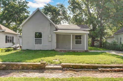 2026 N Taylor Ave, Springfield, MO, 65803-3237 | Card Image