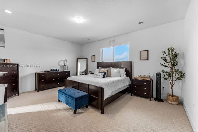 15124 Sw 176 Th Ter, House other with 4 bedrooms, 4 bathrooms and null parking in Miami FL | Image 24