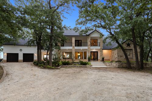 1072 Oak Hill Rd, Valley View, TX, 76272-7587 | Card Image