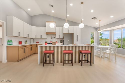 3100 Gladstone Ct, Las Vegas, NV, 89134-8958 | Card Image