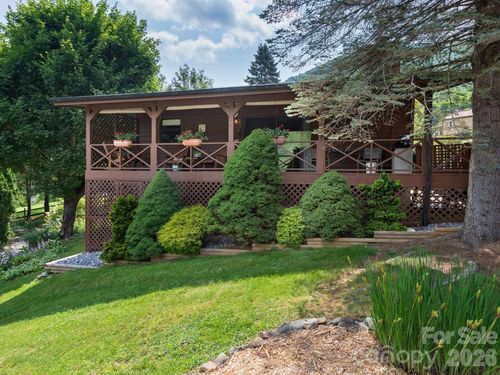 85 Hillcrest Rd, Maggie Valley, NC, 28751-8569 | Card Image