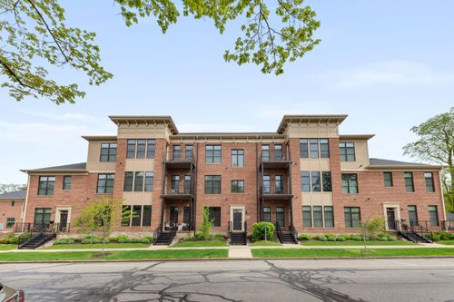 354 W Chicago St, Valparaiso, IN, 46383 | Card Image