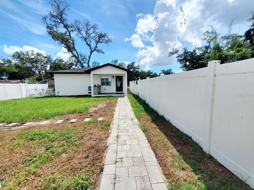 2-922 W Knollwood St, TAMPA, FL, 33604-6418 | Card Image