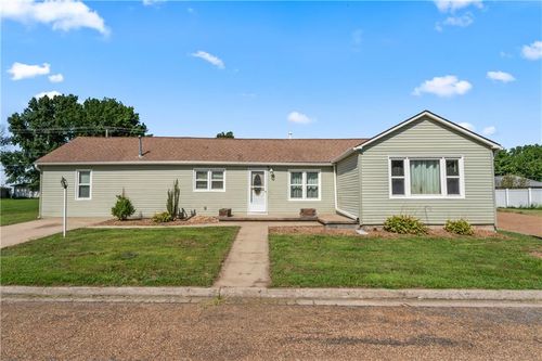 402 S Lorien St, Concordia, MO, 64020-9662 | Card Image