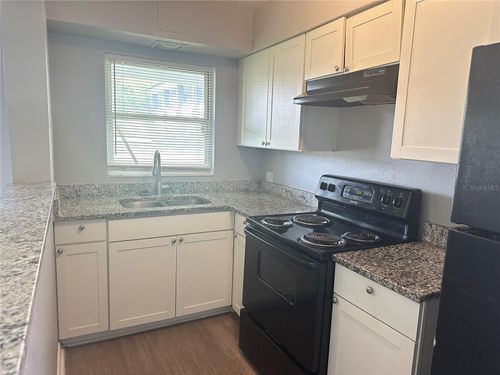 apt-11-2800 4th St S, St Petersburg, FL, 33705-3660 | Card Image