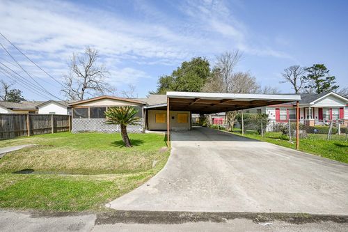 7221 S Hall St, Houston, TX, 77028-2360 | Card Image