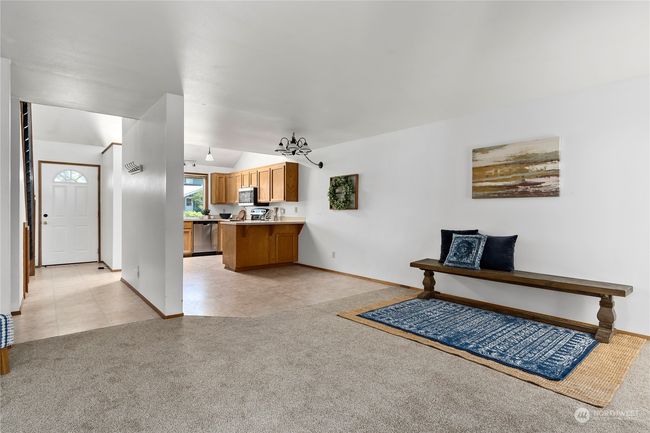 2 - 187 Ne Nunan Loop, Townhouse with 3 bedrooms, 2 bathrooms and null parking in Oak Harbor WA | Image 13