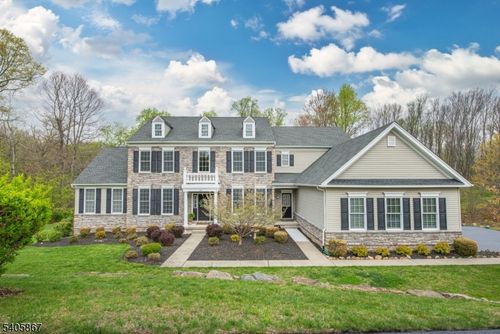 49 Sovereign Dr, Flanders, NJ, 07836-0230 | Card Image