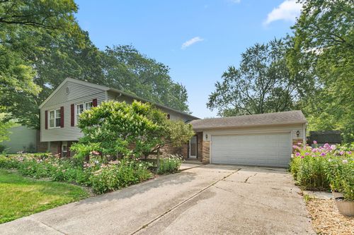 110 Fordwick Ln, Valparaiso, IN, 46383-1417 | Card Image