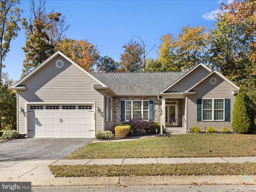 8906 Jeff Mar Dr, GLEN BURNIE, MD, 21061-4216 | Card Image