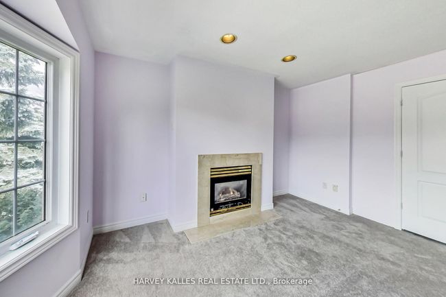 241 Denise Cir, House attached with 3 bedrooms, 3 bathrooms and 3 parking in Newmarket ON | Image 26
