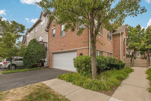 7509 Frontage Rd, Skokie, IL, 60077-3224 | Card Image