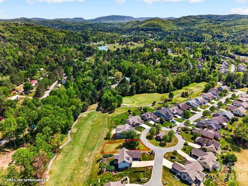 156 Triple Fairways Dr, Hendersonville, NC, 28739-5736 | Card Image