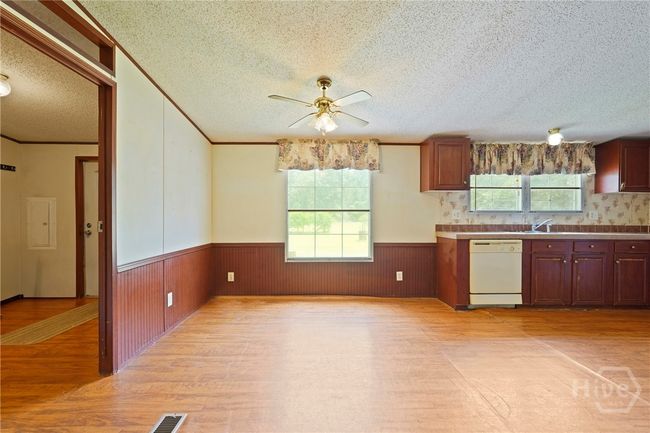 10581 Waycross Hwy, House other with 4 bedrooms, 2 bathrooms and null parking in Screven GA | Image 10