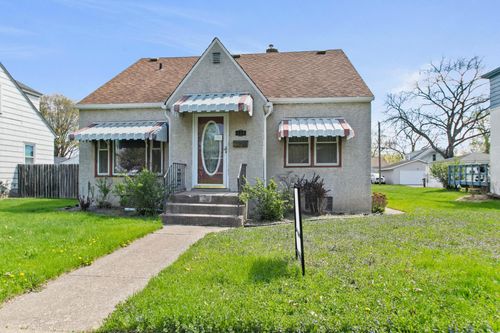 425 9th Ave S, South Saint Paul, MN, 55075-2515 | Card Image