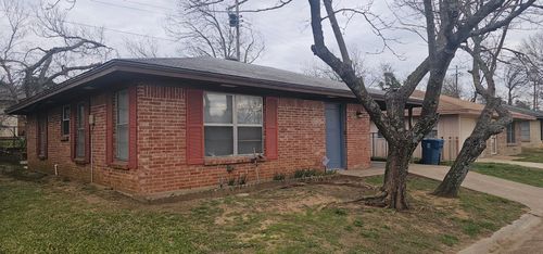 217 Fireside Village Dr, Keene, TX, 76059-1917 | Card Image