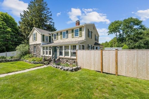 127 Main St, Norwell, MA, 02061-2412 | Card Image