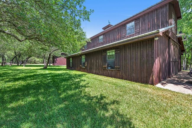 565 Lost Hunters Cyn, House other with 5 bedrooms, 5 bathrooms and 3 parking in China Spring TX | Image 69