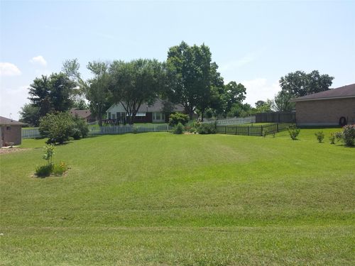 10938 Seibel Ln, Montgomery, TX, 77356-5716 | Card Image