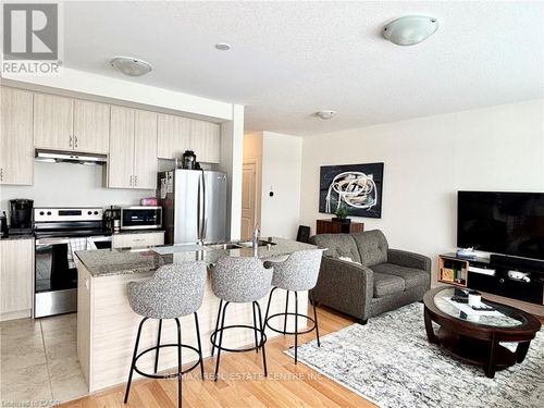 420 Newman Dr, Cambridge, ON, N1S0E7 | Card Image