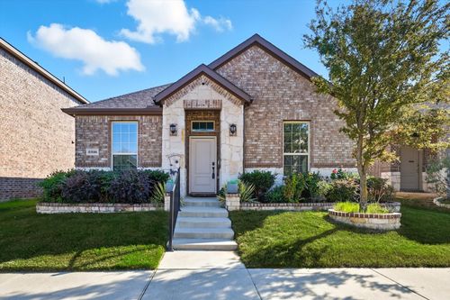 2316 Pyrite Dr, Aubrey, TX, 76227-2995 | Card Image