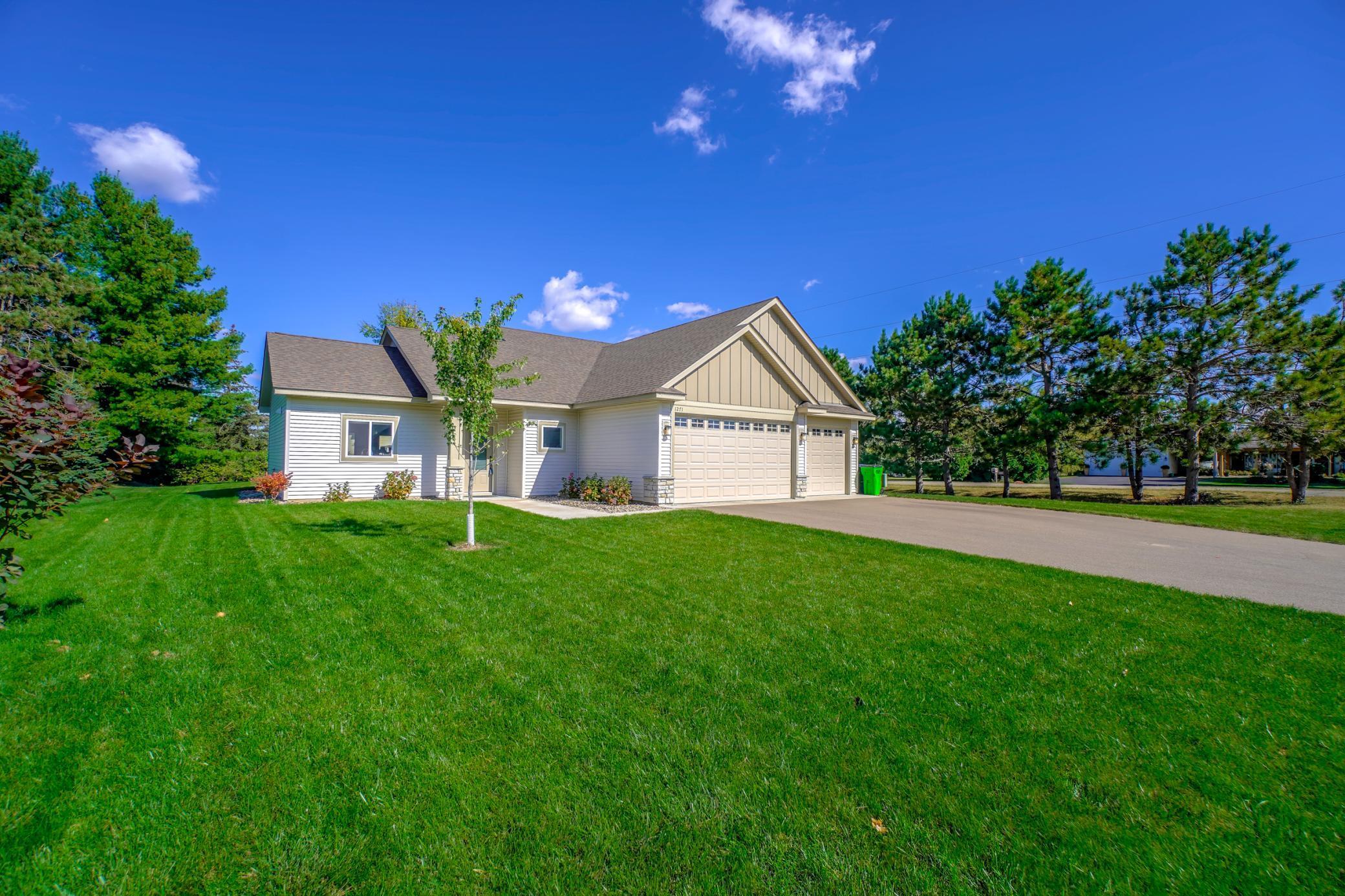 Highland Ct, New Richmond, WI 54017