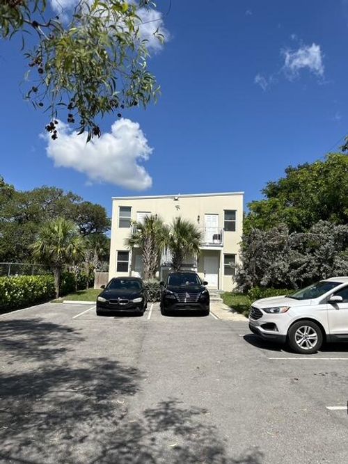 a-d-661 Nw 21st Terrace, Fort Lauderdale, FL, 33311 | Card Image