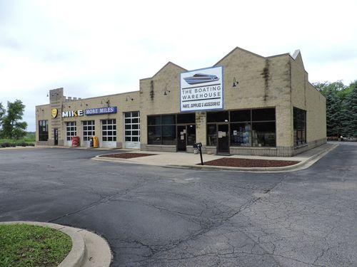 1222 S Us Highway 12, Fox Lake, IL, 60020-1931 | Card Image