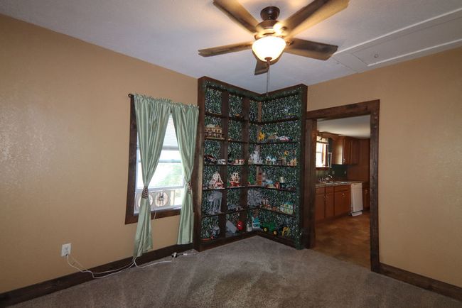 307 S Douglas St, House other with 3 bedrooms, 1 bathrooms and 4 parking in Villa Grove IL | Image 5