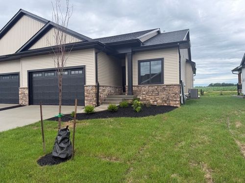 1212 Berkshire Ln, North Liberty, IA, 52317-4894 | Card Image