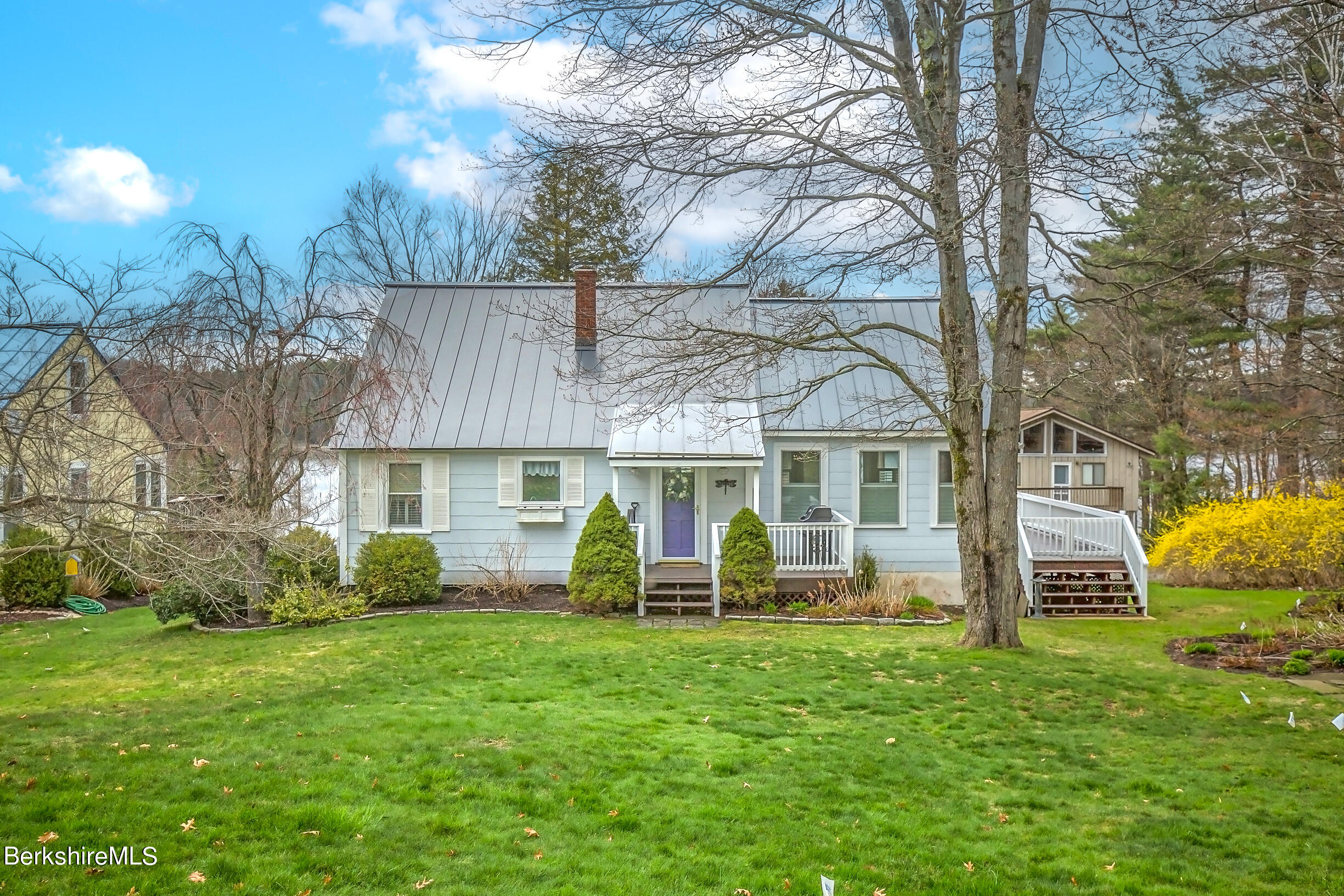 Pine Grove Ridge Rd, Otis, MA 01253