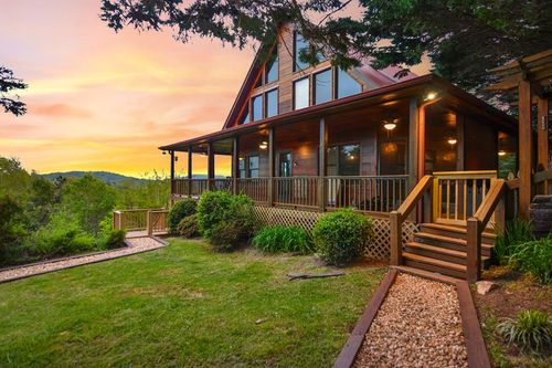 48 Lookout Dr, Blue Ridge, GA, 30513-6220 | Card Image