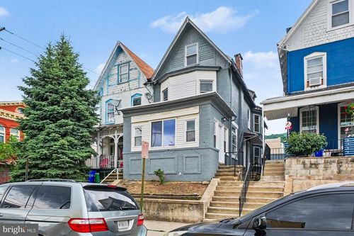 551 N 11th St, READING, PA, 19604-2701 | Card Image