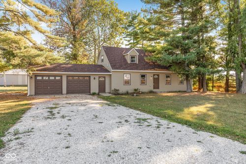 887 E 300 S, Tipton, IN, 46072-9322 | Card Image