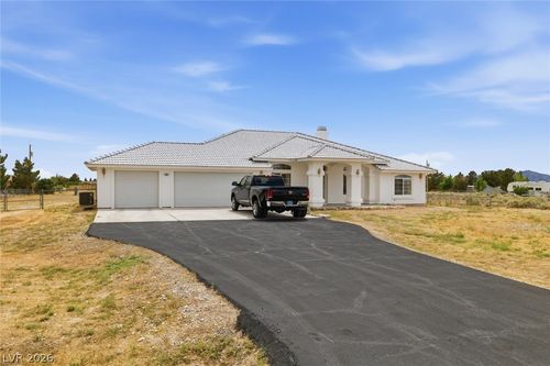 381 E Harris Farm Rd, Pahrump, NV, 89060-1906 | Card Image