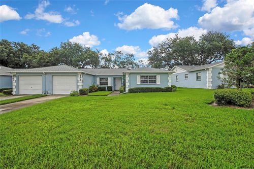 8801-8801 Manos Cir, New Port Richey, FL, 34655-3013 | Card Image