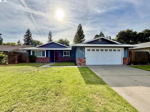 1357 Pajaro Ave, Manteca, CA, 95336-2706 | Card Image
