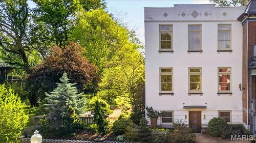 6 Benton Pl, Saint Louis, MO, 63104-2479 | Card Image
