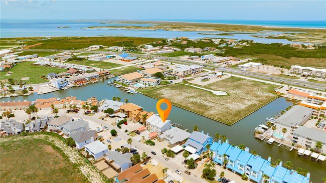 C - 14410 E Cabana St, Condo with 3 bedrooms, 4 bathrooms and 2 parking in Corpus Christi TX | Image 40