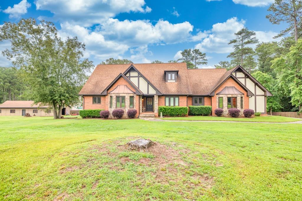 Pate Dr, Snellville, GA 30078