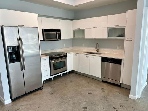 1006-133 Ne 2nd Ave, Miami, FL, 33132-2904 | Card Image